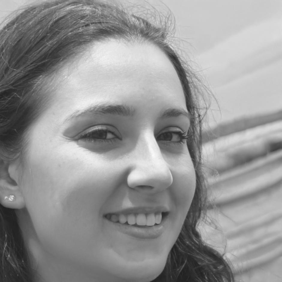 Carla Mendoza, asesora financiera especializada en presupuestos personales
